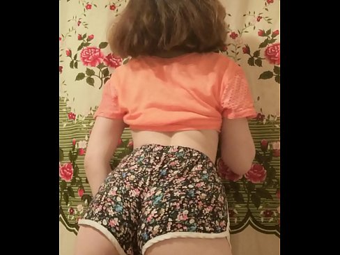 ❤️ Sexy mladá kočka svléká šortky před kamerou. ️ Tvrdé porno u cs.shufflesex-com.ru ❌️