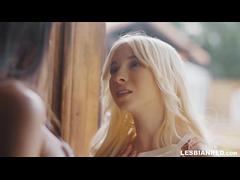 ❤️ Dívka se po několika měsících vrátí domů a skončí u lízání kundy své nevlastní matky ️ Tvrdé porno u cs.shufflesex-com.ru ❌️